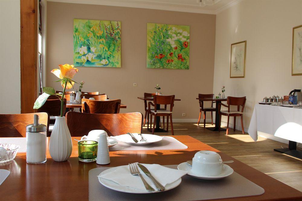 Schaefers Hotel, Self-Check-In, Cafe Und Baecker Am Hotel Vechta Exterior foto