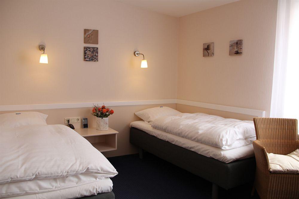 Schaefers Hotel, Self-Check-In, Cafe Und Baecker Am Hotel Vechta Exterior foto